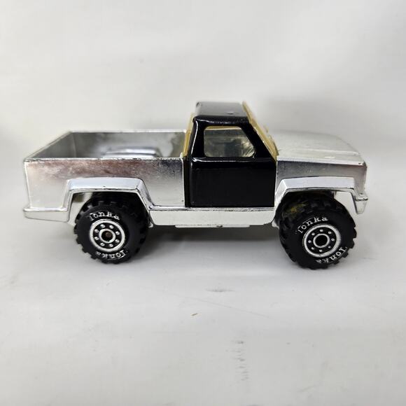 Tonka Classic 5 Pressed Steel Rainbow Chrome 1979 4 x 4 Truck Jeep Van Race Car - Picture 13 of 16